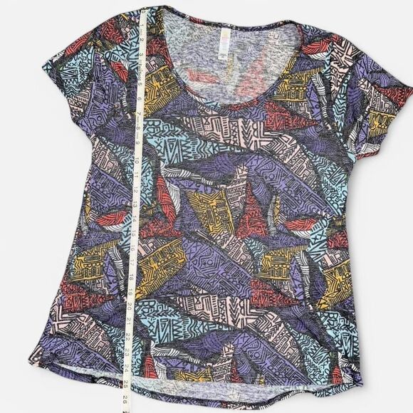 Lularoe “Classic Tee” Women's Multi-Colored Short Sleeve Shirt - Picture 6 of 6
